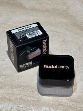 Huda Beauty Mini Easy Bake Loose Baking & Setting Powder - Sugar Cookie